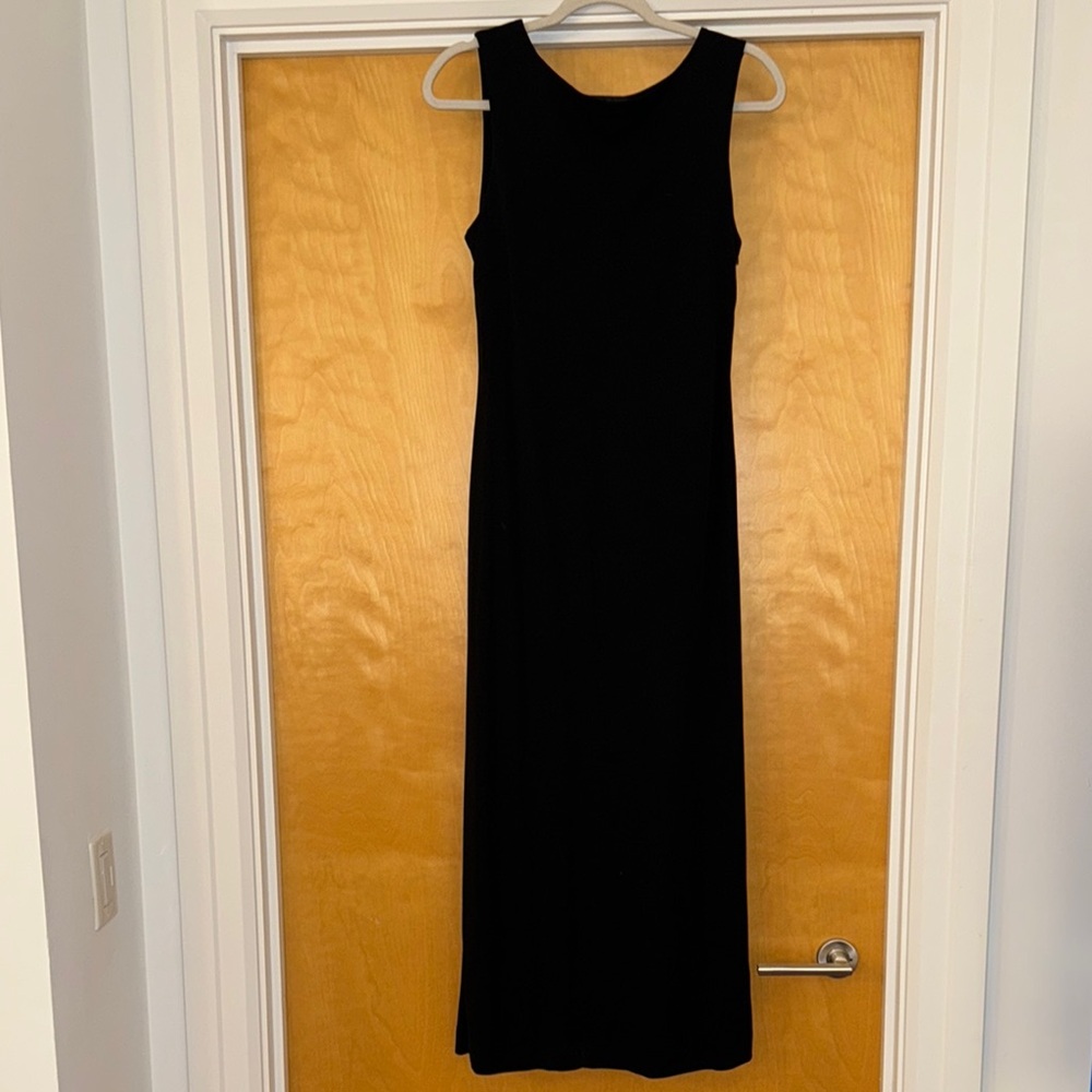 Elegant Black Sleeveless Dress
